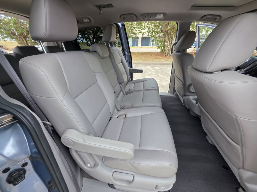 2014 Honda Odyssey Image 16