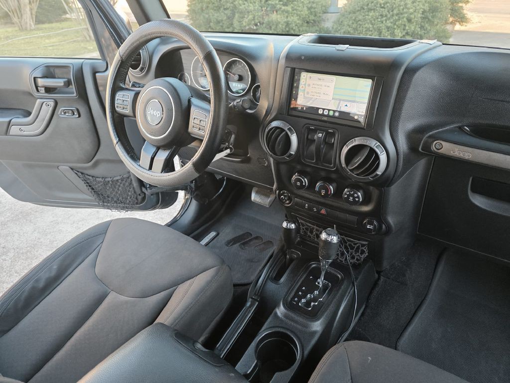 2017 Jeep Wrangler Image 16