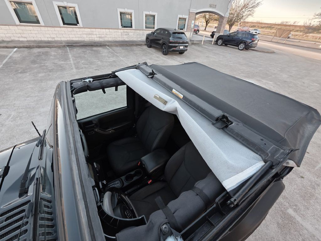 2017 Jeep Wrangler Image 23