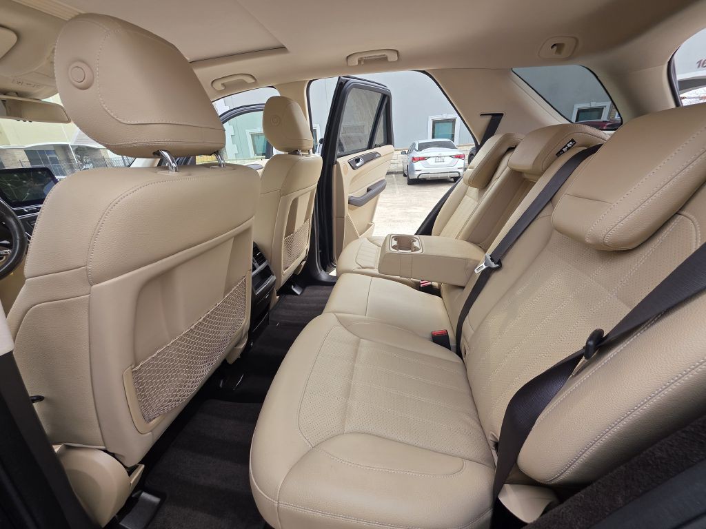 2016 Mercedes-Benz GLE-Class Image 18