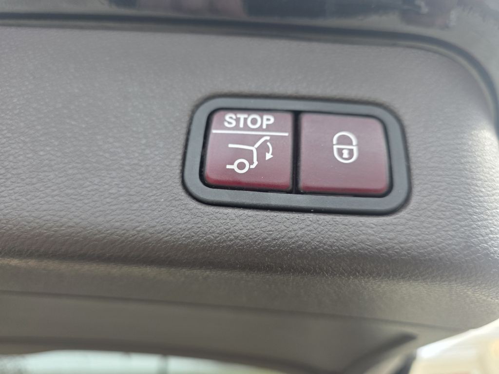 2016 Mercedes-Benz GLE-Class Image 21