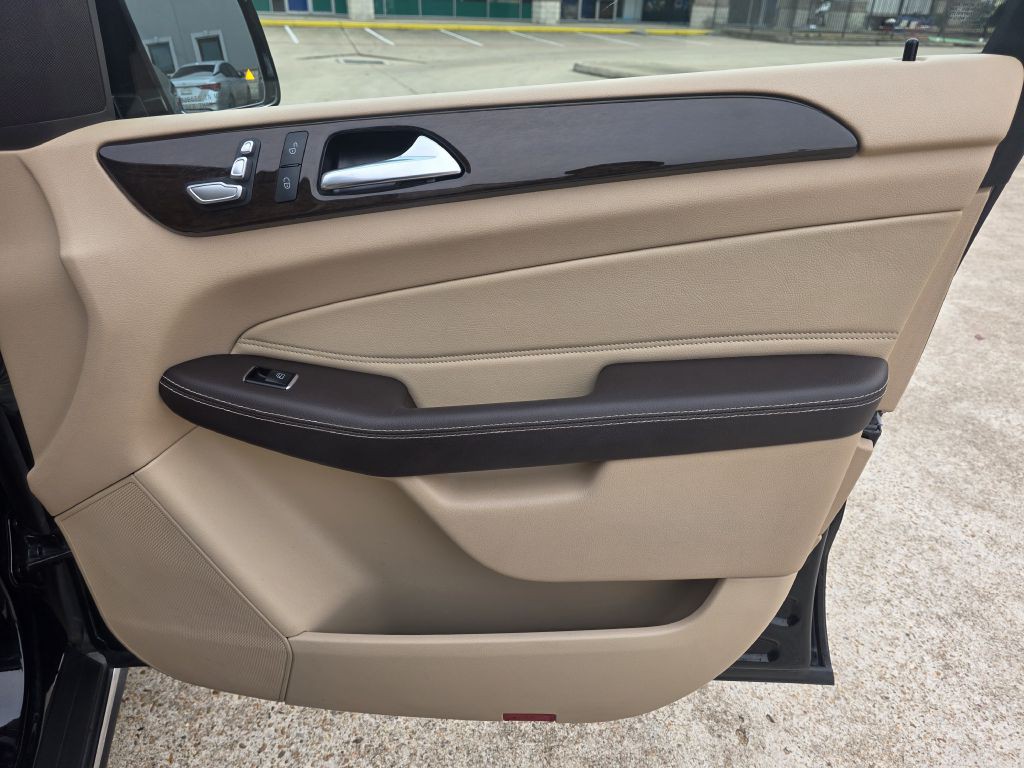 2016 Mercedes-Benz GLE-Class Image 22