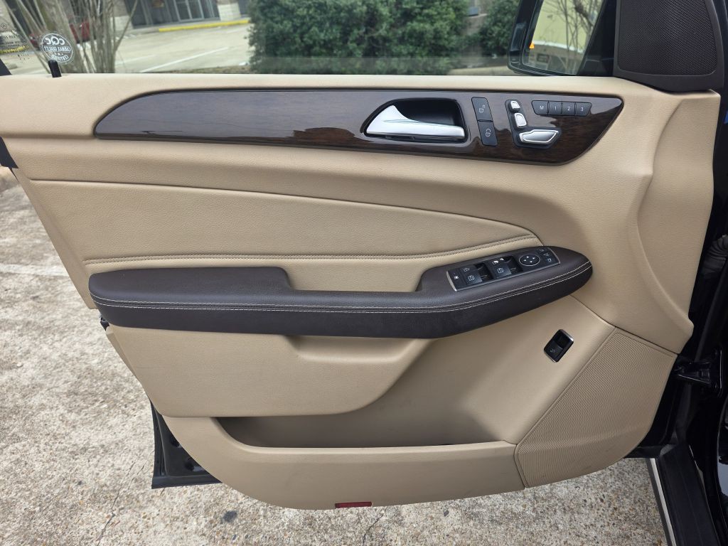 2016 Mercedes-Benz GLE-Class Image 23