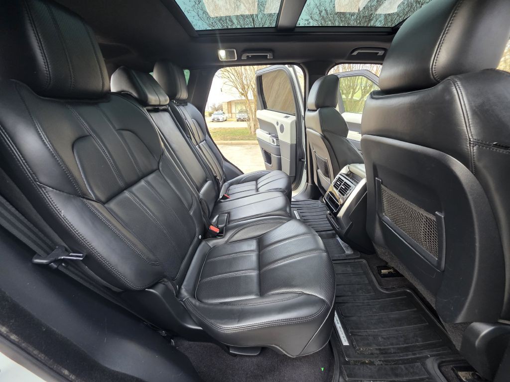 2016 Land Rover Range Rover Sport Image 17