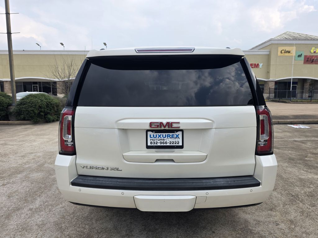 2015 GMC Yukon Image 6