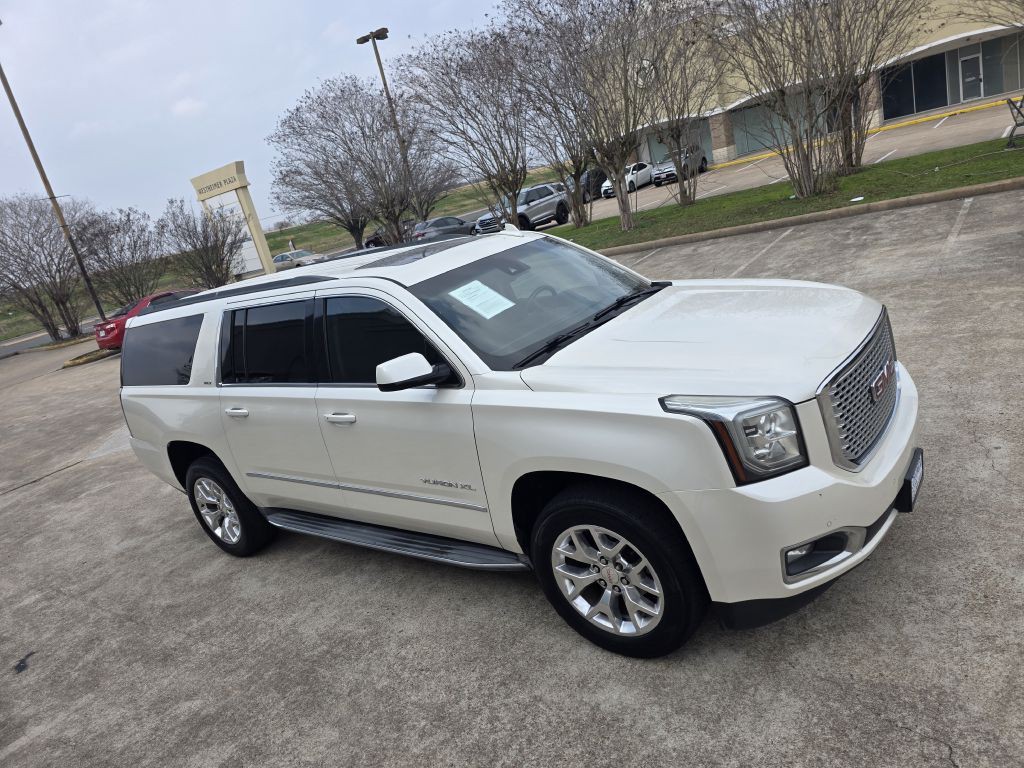 2015 GMC Yukon Image 9
