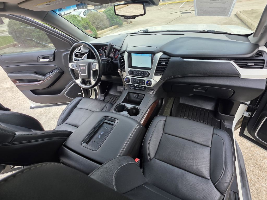 2015 GMC Yukon Image 16