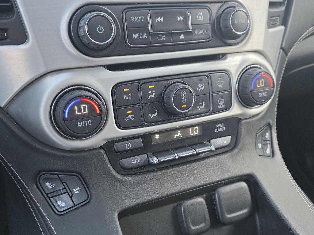 2015 GMC Yukon Image 28