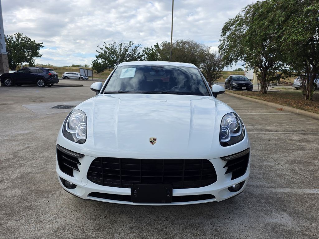 2018 Porsche Macan Image 2