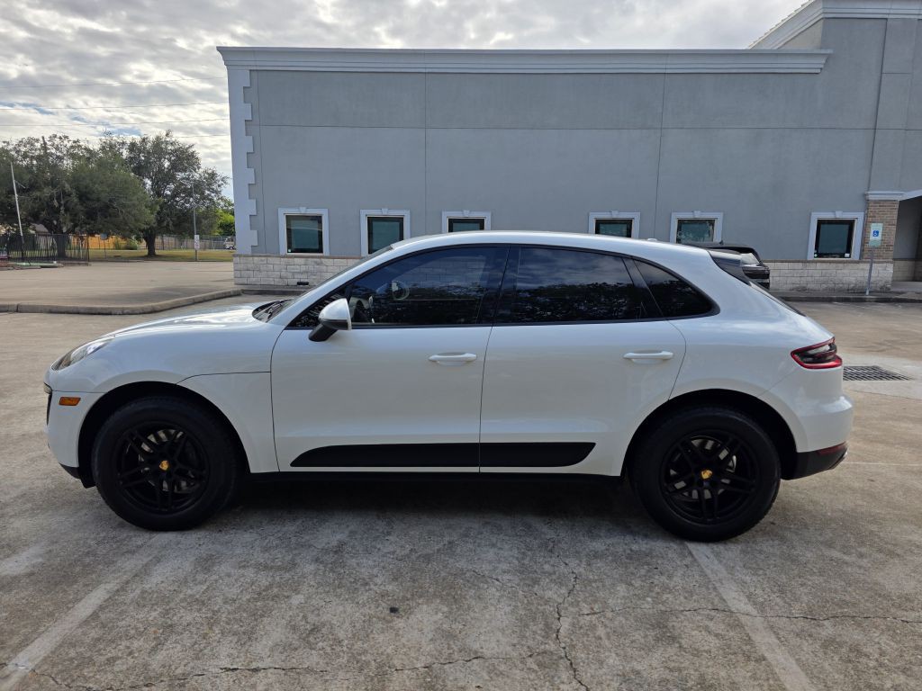 2018 Porsche Macan Image 4