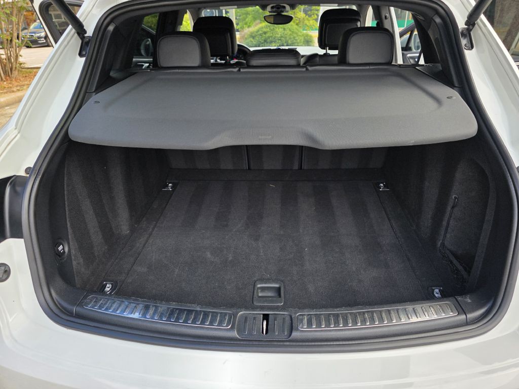 2018 Porsche Macan Image 19