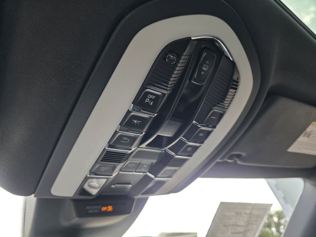 2018 Porsche Macan Image 30