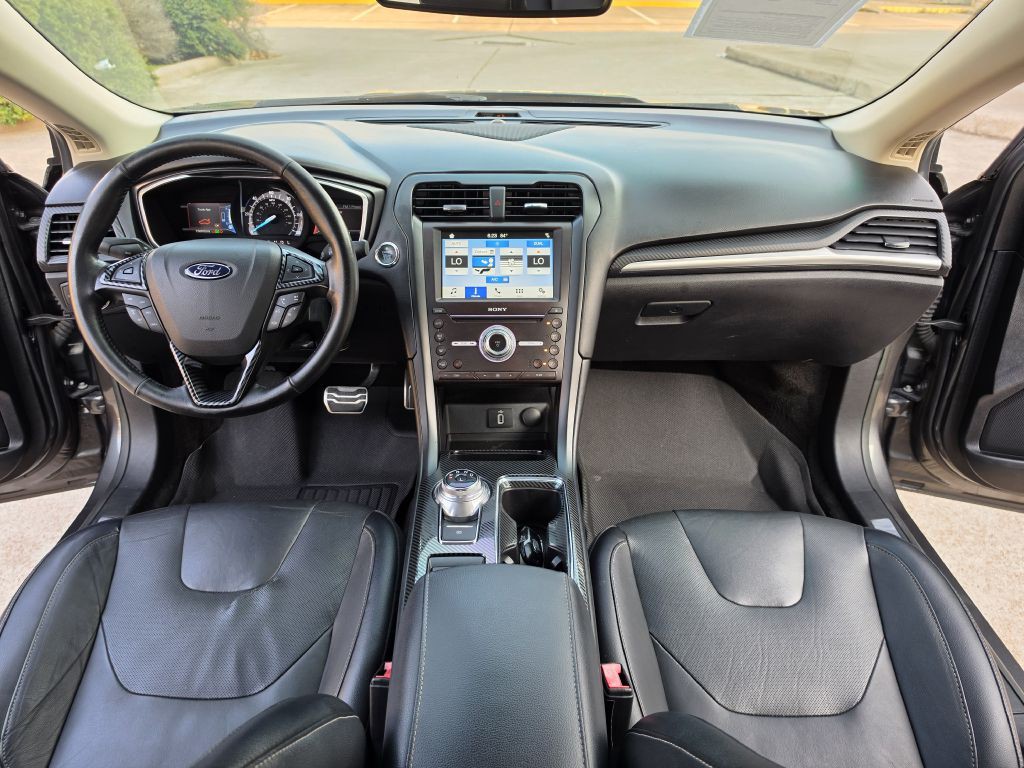 2018 Ford Fusion Image 16