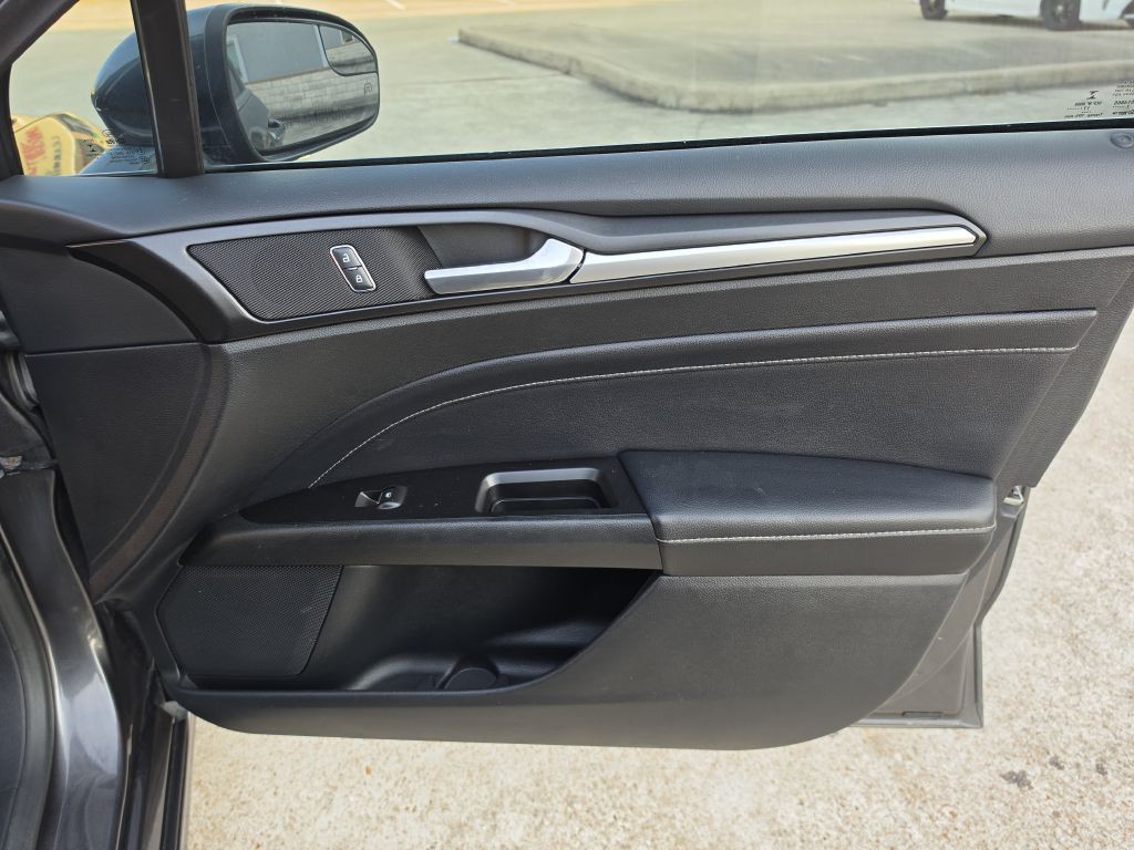 2018 Ford Fusion Image 20