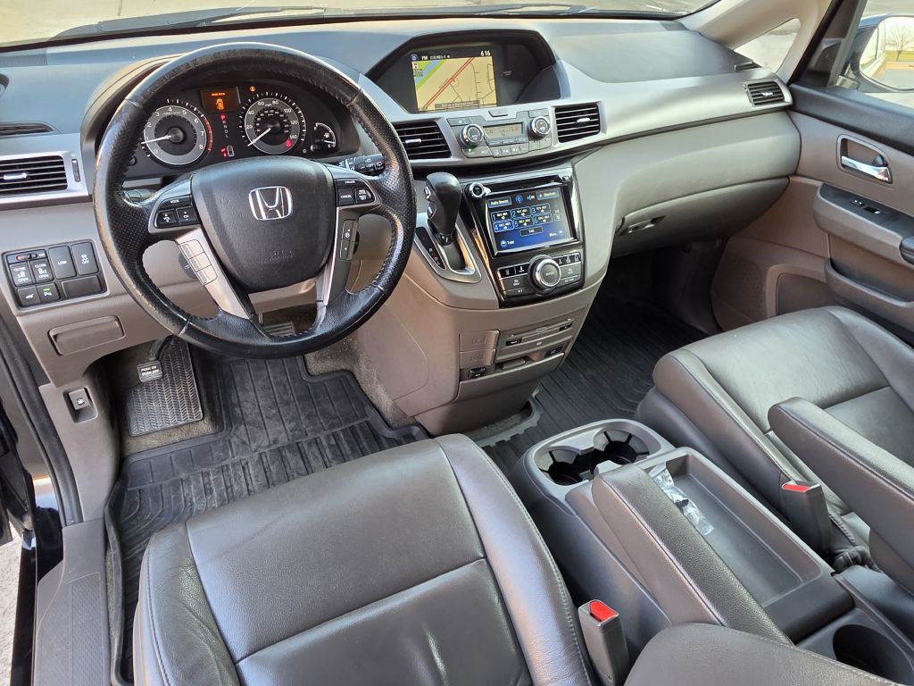 2015 Honda Odyssey Image 10