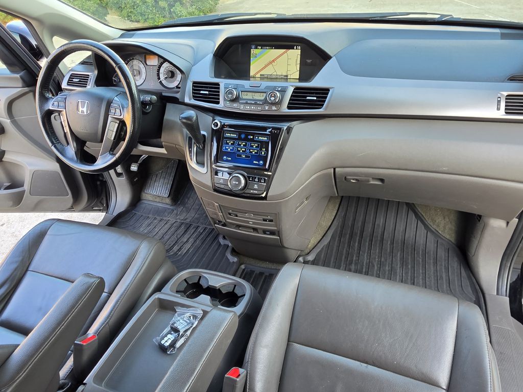 2015 Honda Odyssey Image 13