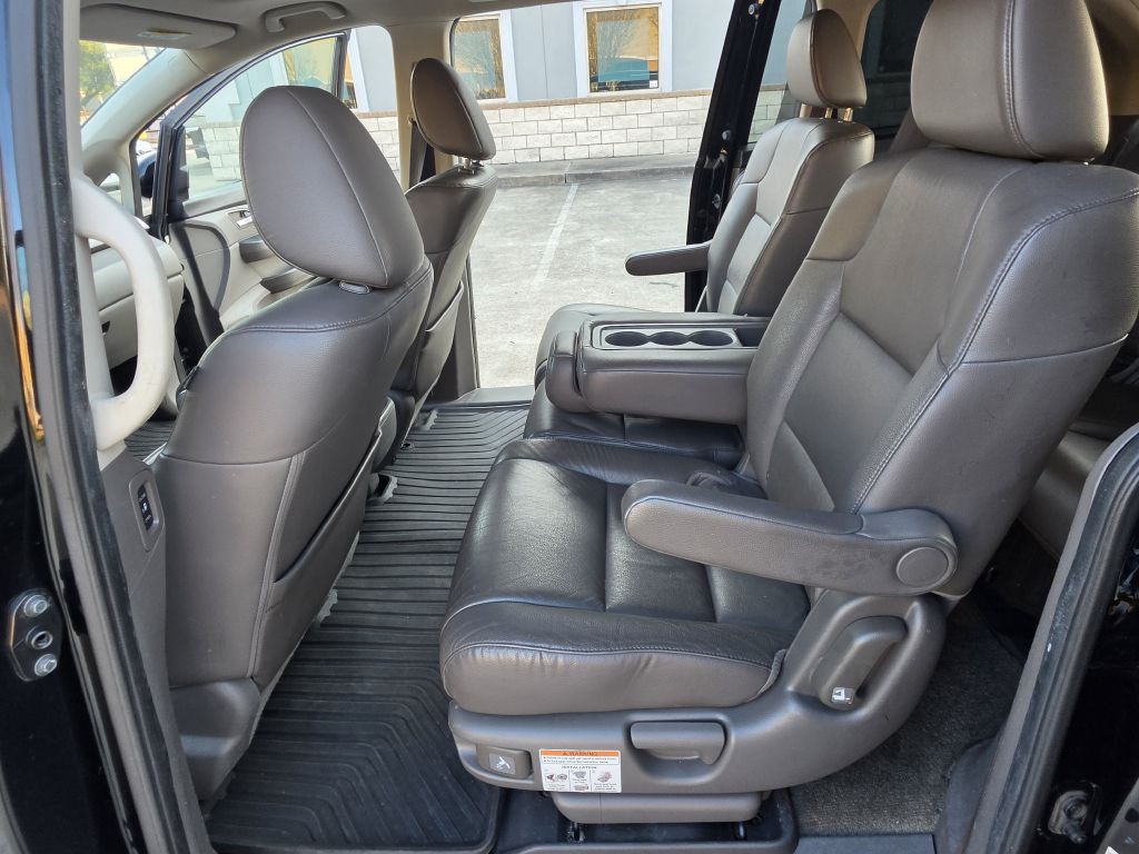 2015 Honda Odyssey Image 16