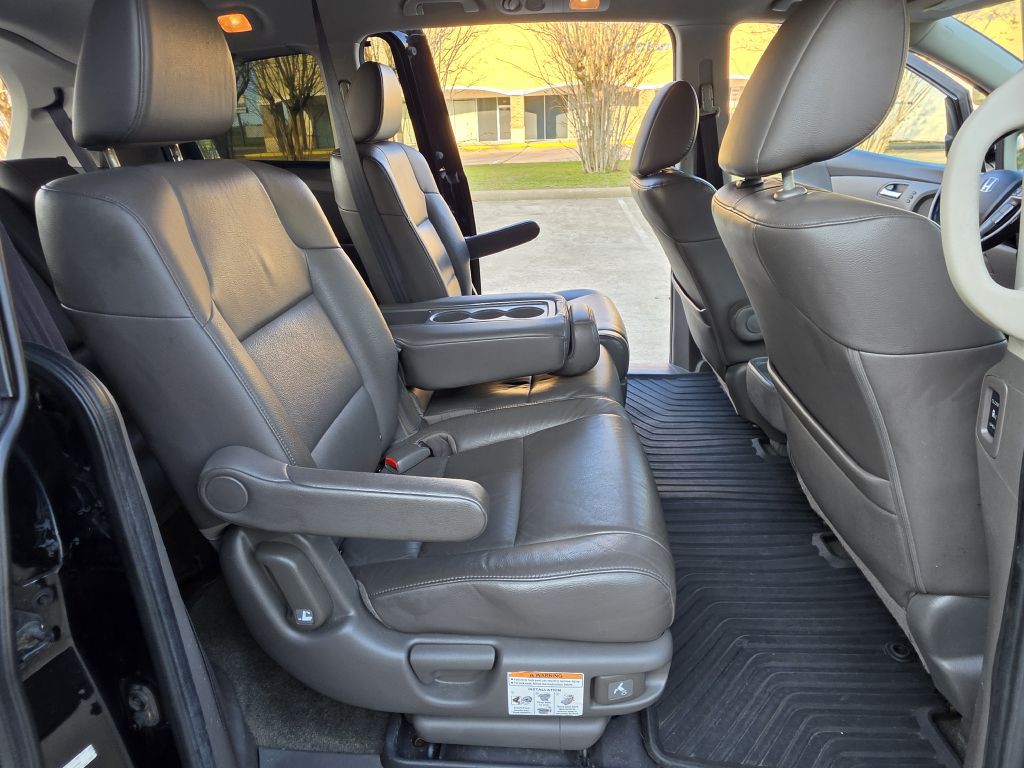 2015 Honda Odyssey Image 17