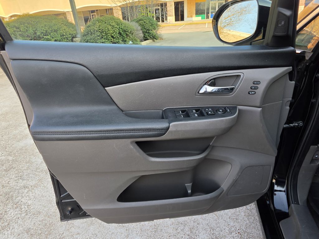 2015 Honda Odyssey Image 21