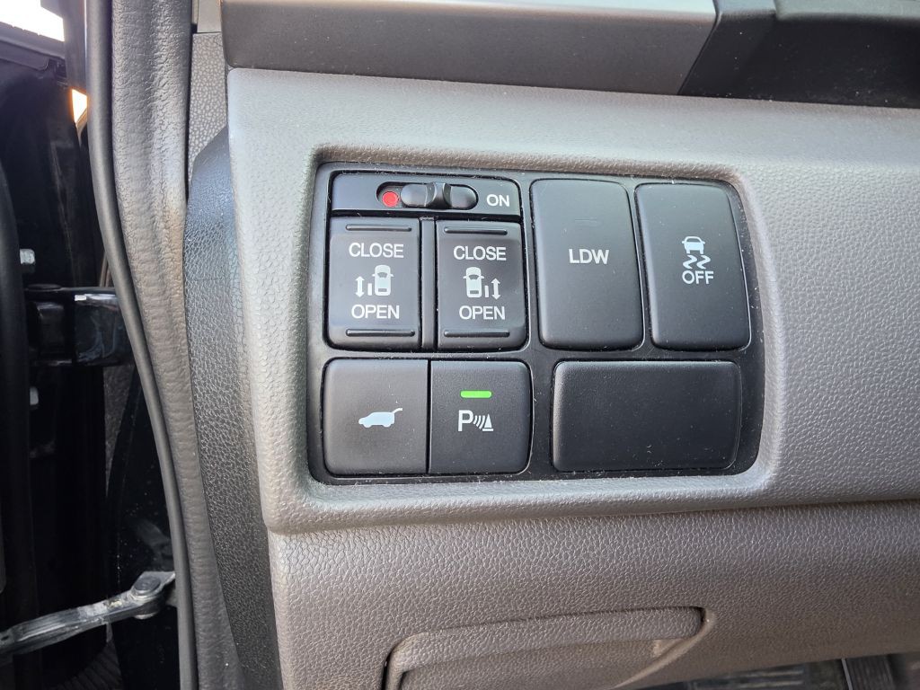 2015 Honda Odyssey Image 22