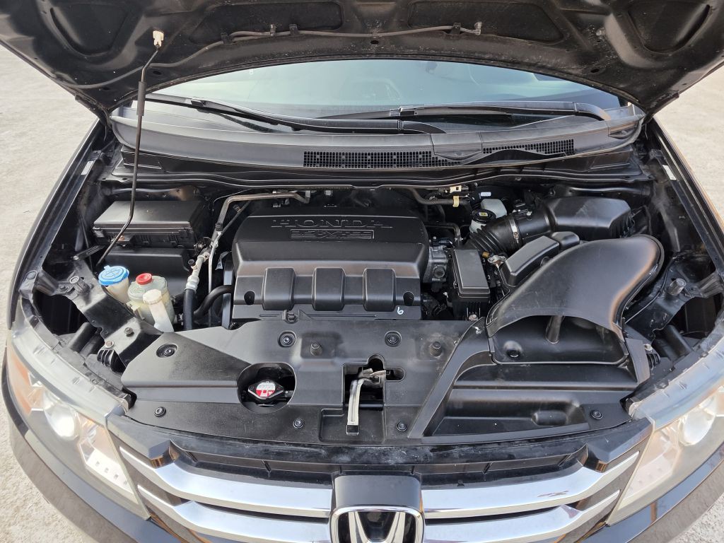 2015 Honda Odyssey Image 28