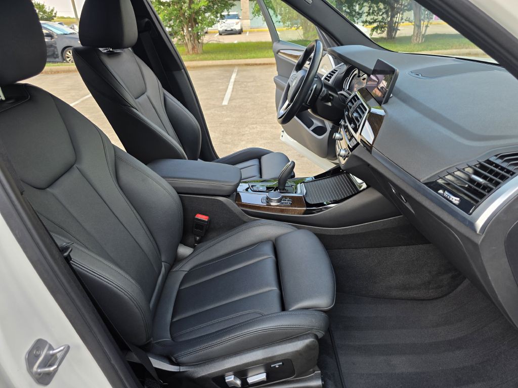 2017 BMW X3 Image 14