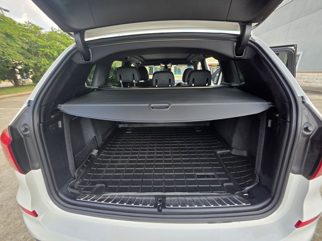 2017 BMW X3 Image 18