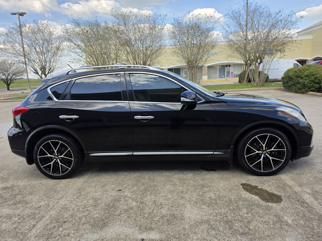 2017 INFINITI QX50 Image 8