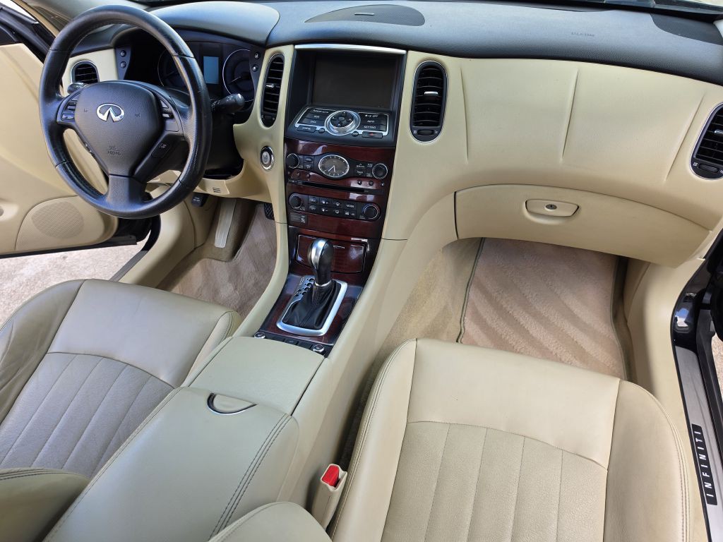 2017 INFINITI QX50 Image 15