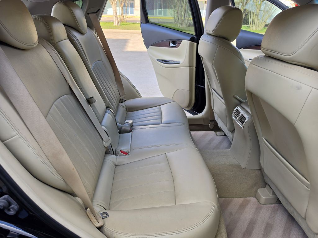 2017 INFINITI QX50 Image 16