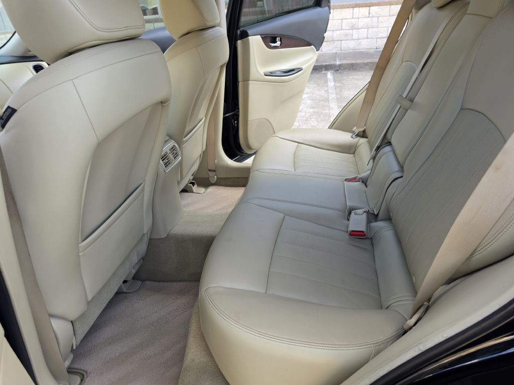 2017 INFINITI QX50 Image 17