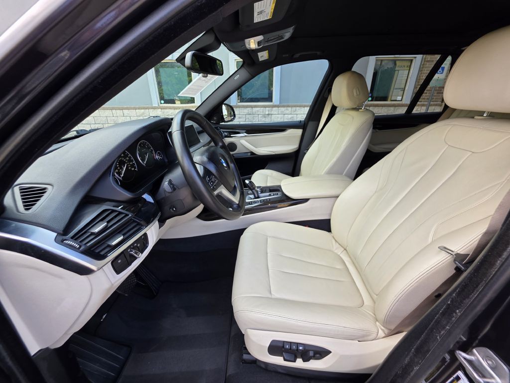 2017 BMW X5 Image 11