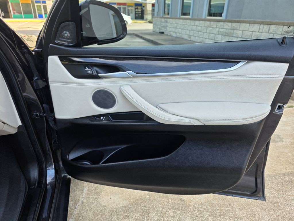 2017 BMW X5 Image 20