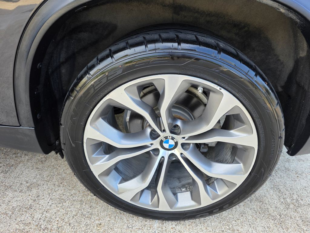 2017 BMW X5 Image 30