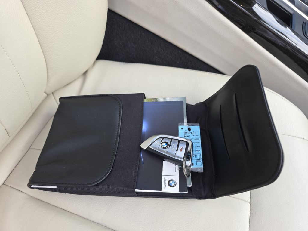 2017 BMW X5 Image 33