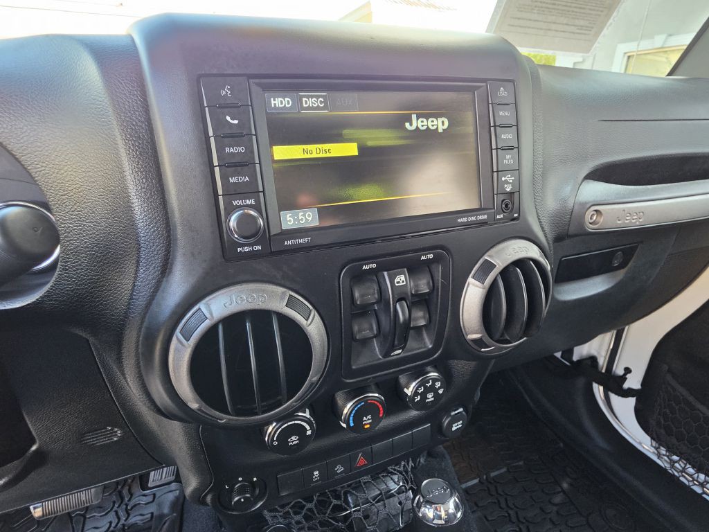 2015 Jeep Wrangler Unlimited Image 21