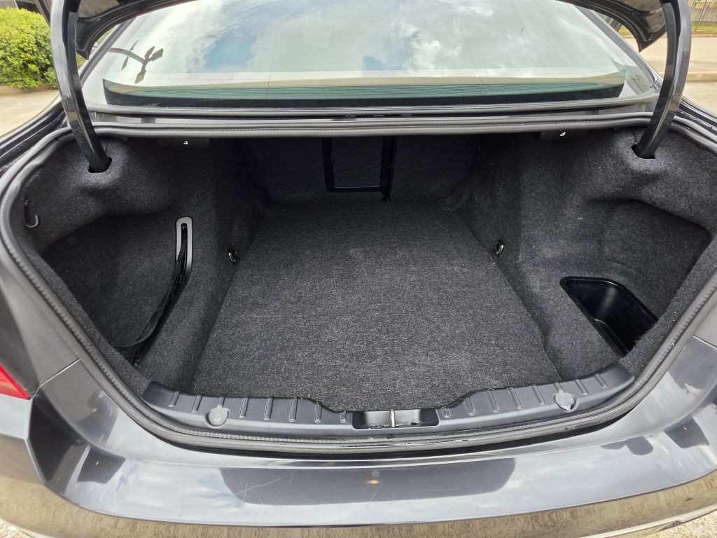 2016 BMW 5 Series Image 22