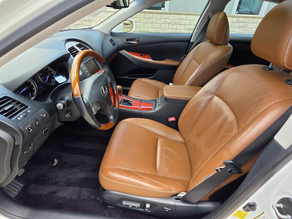 2012 Lexus ES Image 11