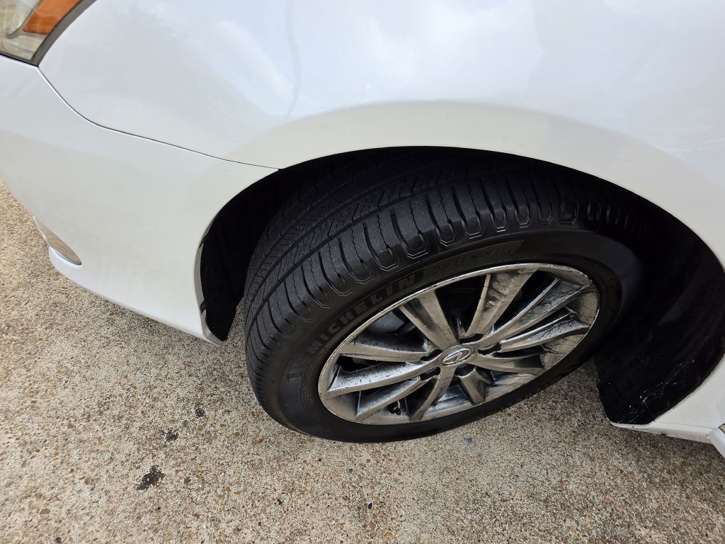 2012 Lexus ES Image 25