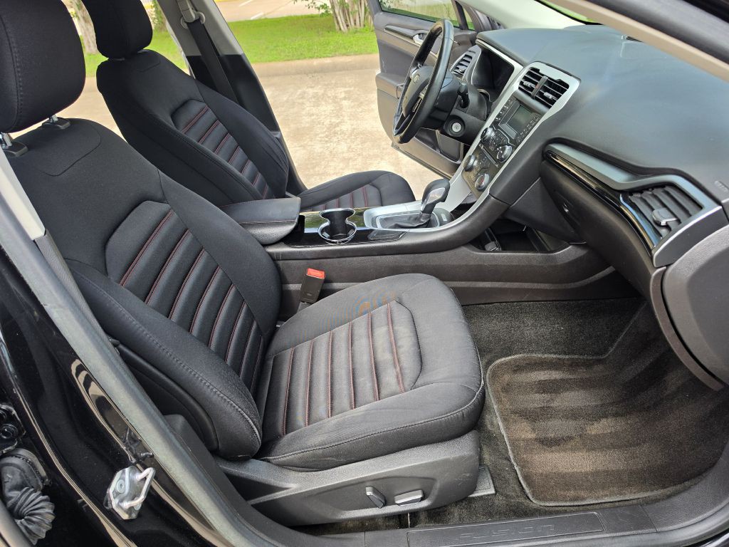 2015 Ford Fusion Image 14