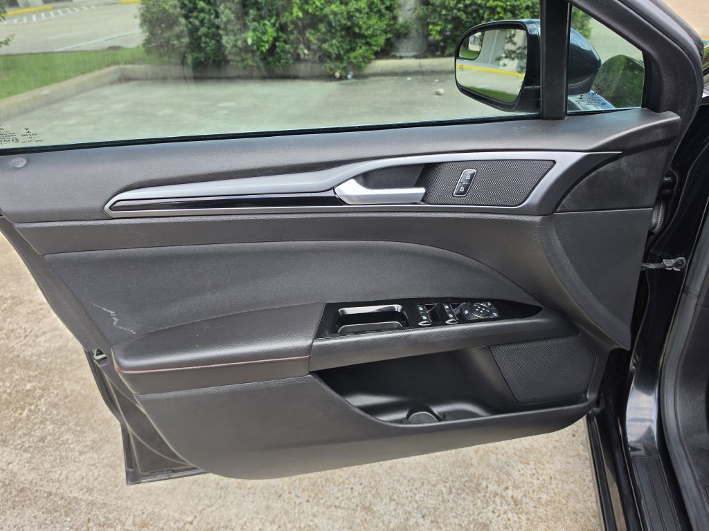 2015 Ford Fusion Image 20