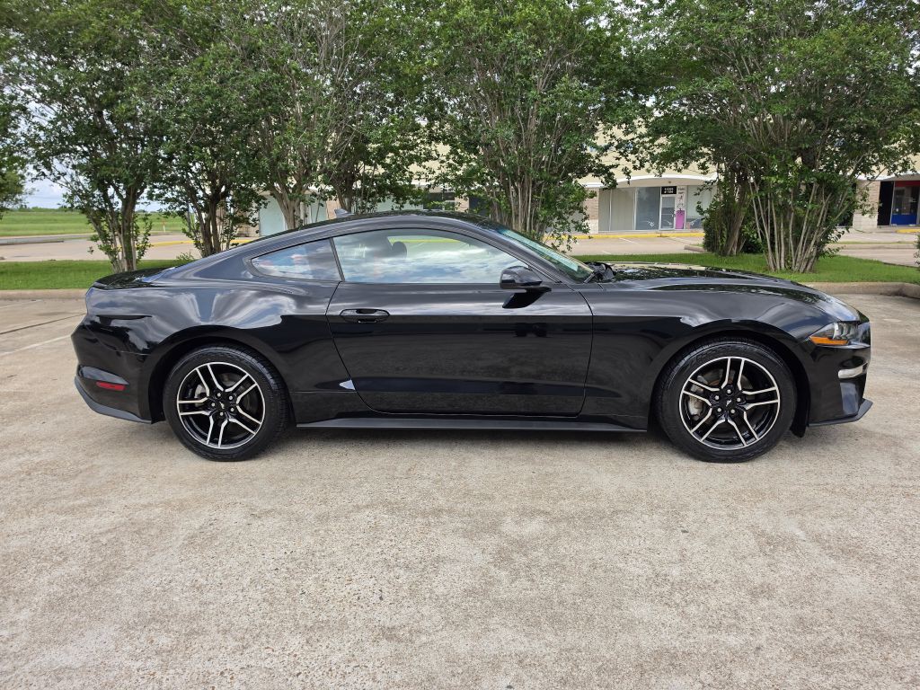 2020 Ford Mustang Image 8