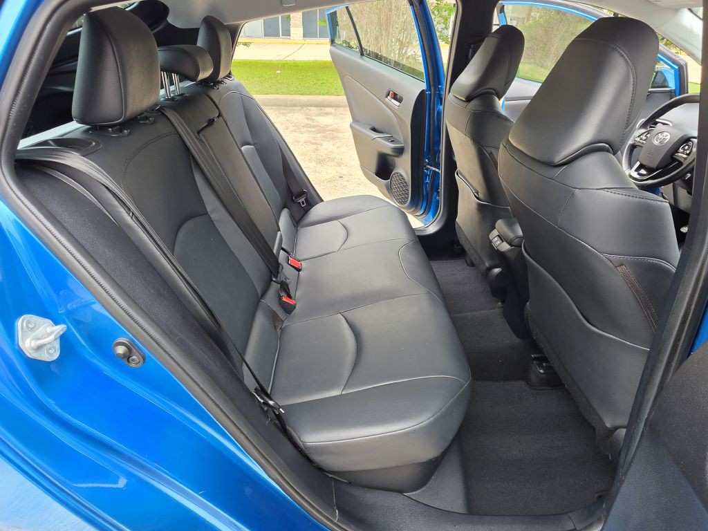 2019 Toyota Prius Image 16