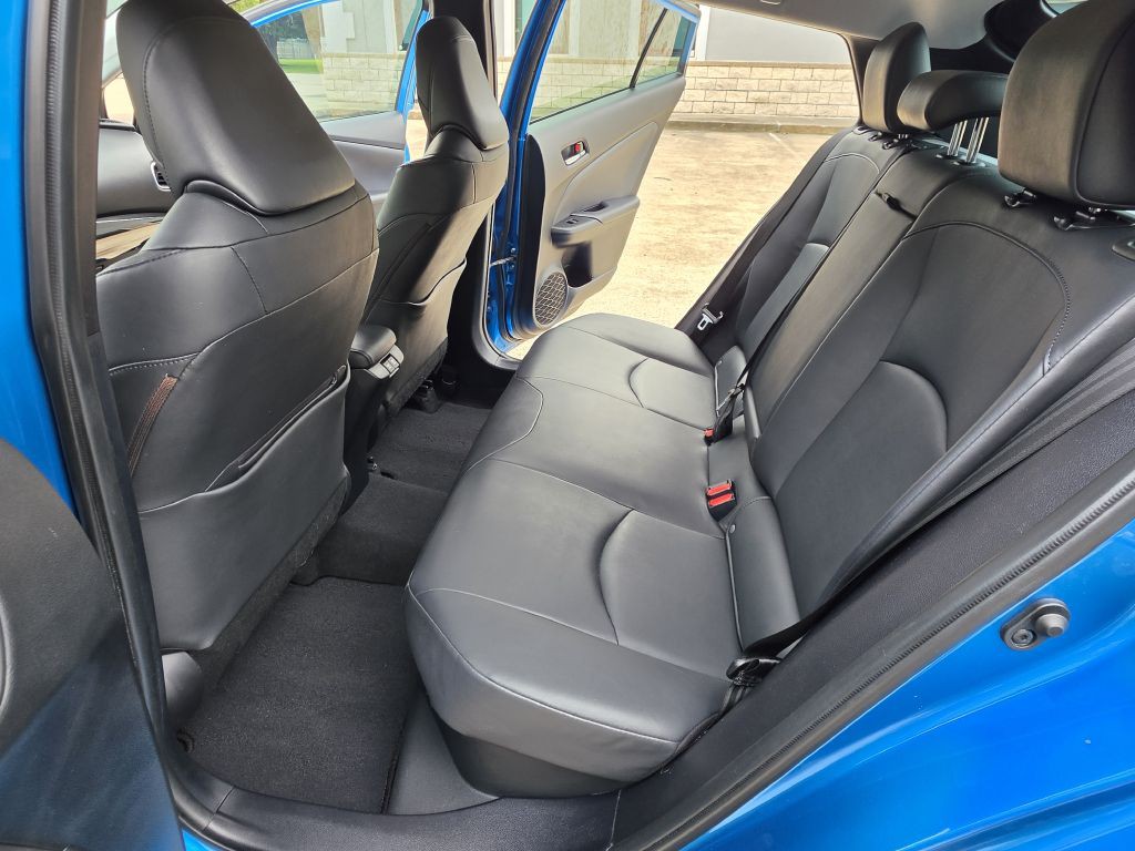 2019 Toyota Prius Image 17