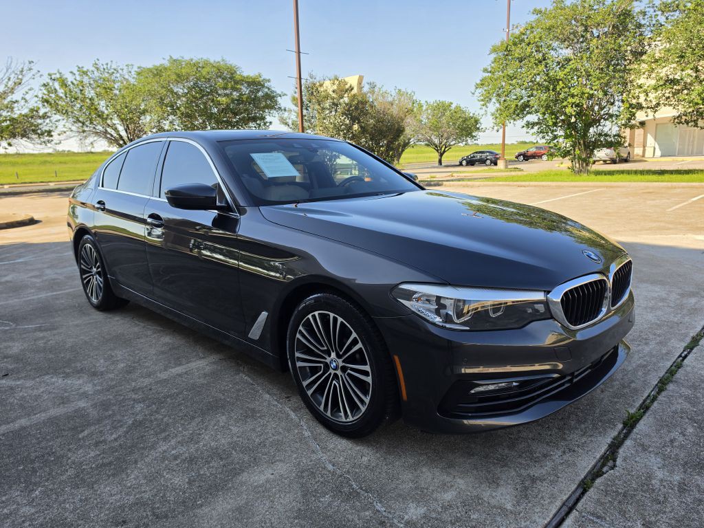 2017 BMW 5 Series Image 3