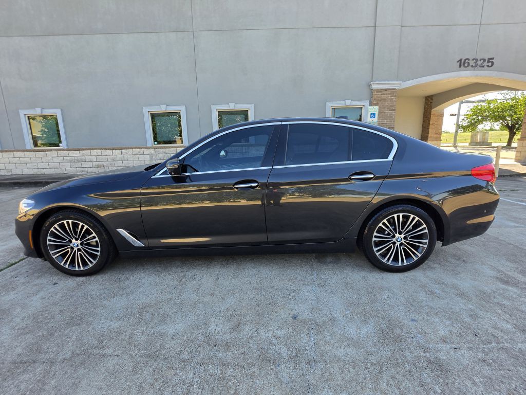 2017 BMW 5 Series Image 4