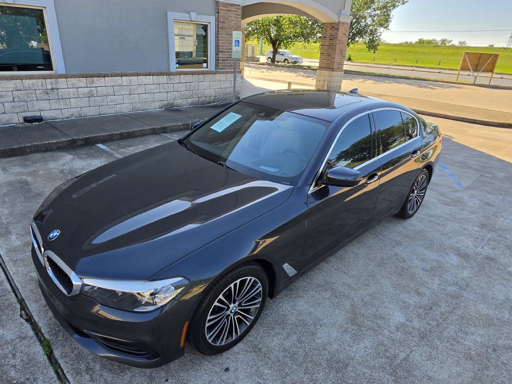 2017 BMW 5 Series Image 10