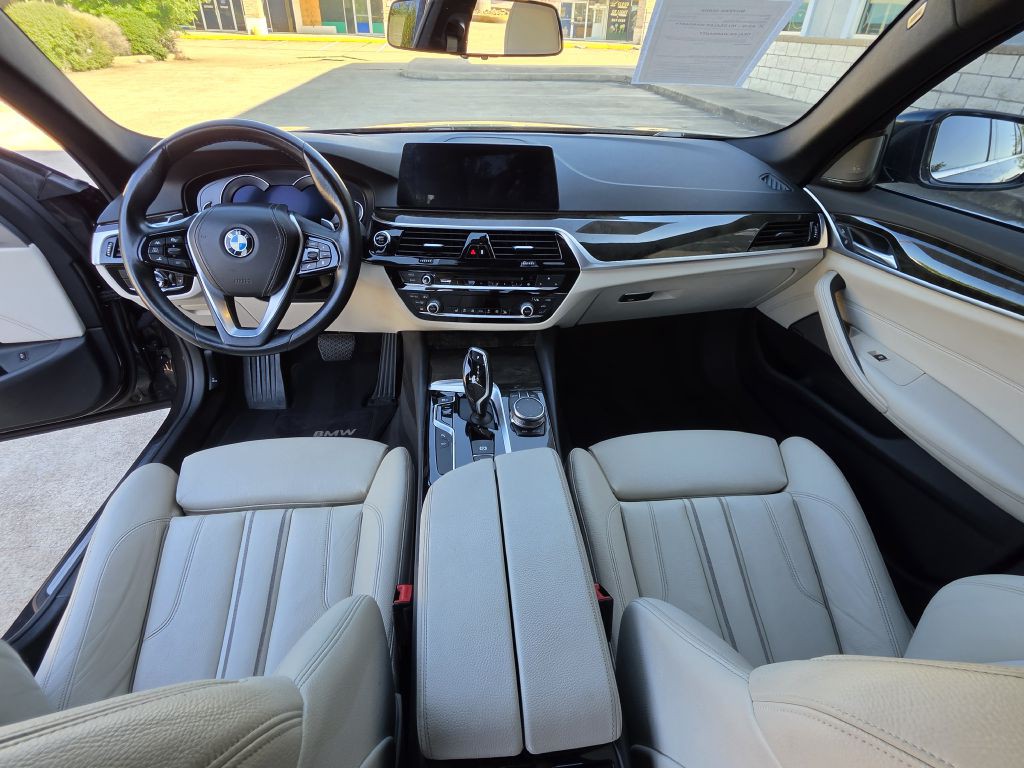 2017 BMW 5 Series Image 13
