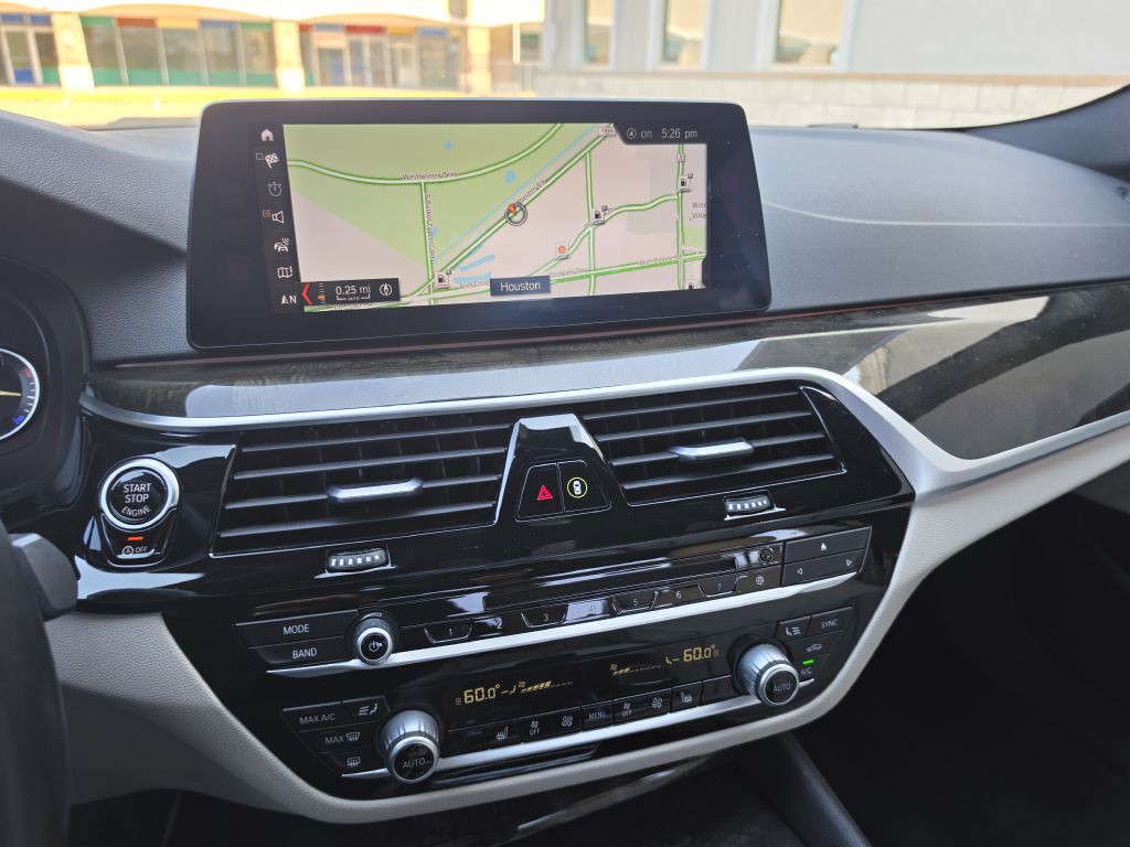 2017 BMW 5 Series Image 23