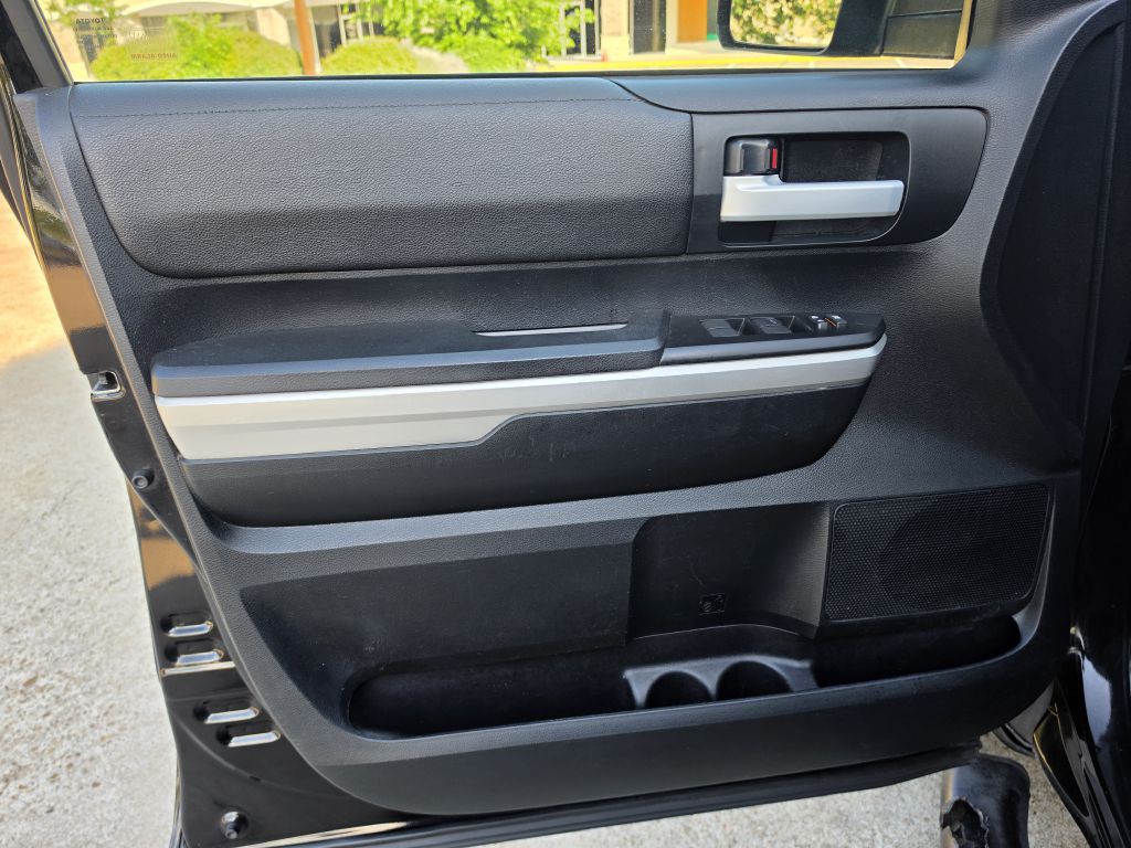 2016 Toyota Tundra Image 21